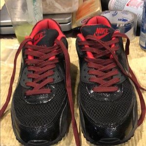 Nike airmax red and black sneakers used sz 6